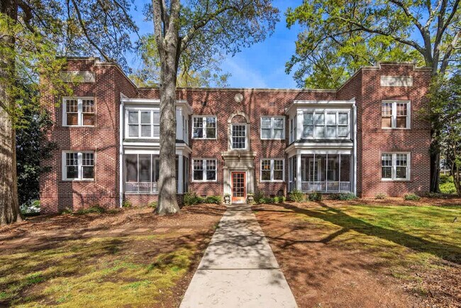 Building Photo - 500 Queens Rd