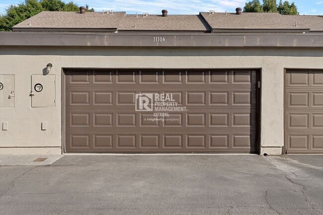 Building Photo - 11104 Grant Way