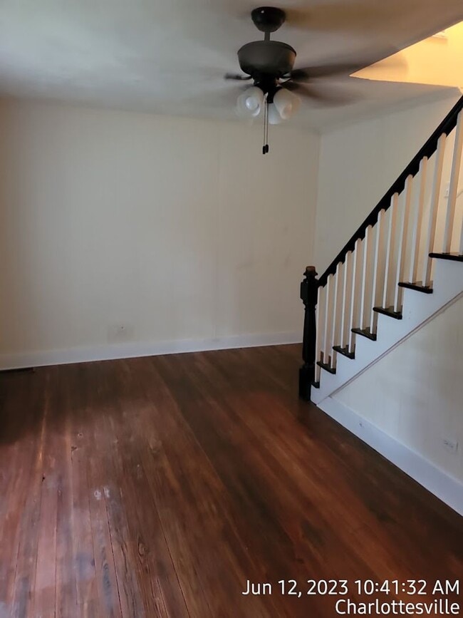 Building Photo - 2027-2028 School Year Available  / 6 BR, 3 Bath house within walking distance of UVA grounds and ...