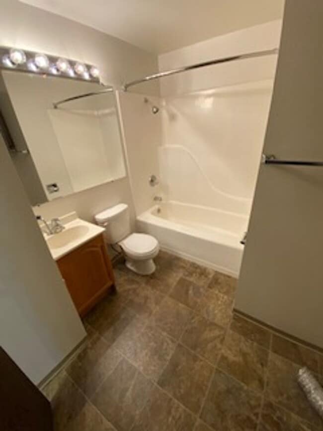 Building Photo - 130Hom
