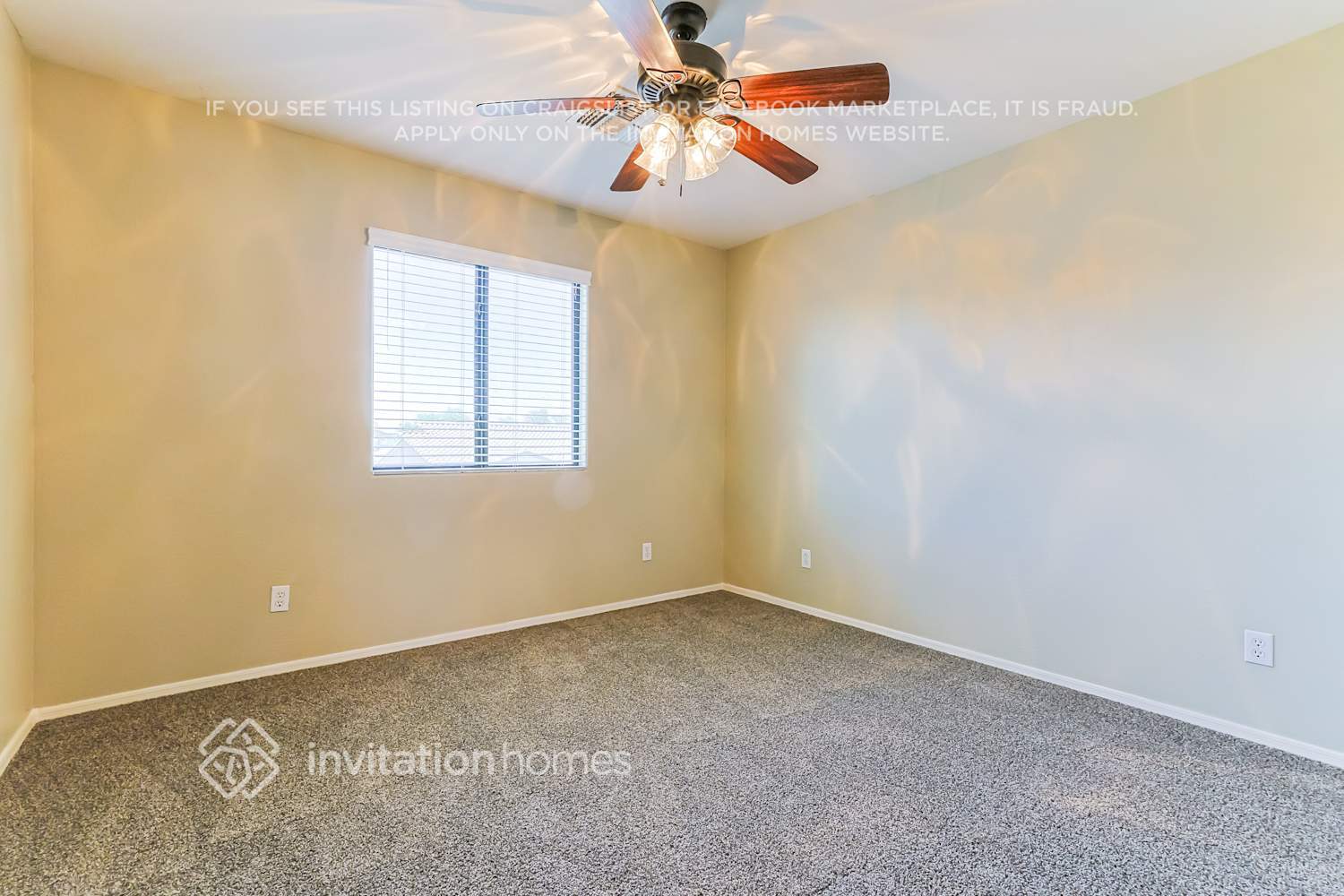 Building Photo - 2162 E Cochise Ave