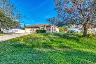 Building Photo - Living Large at a Beautiful 3/2 in Northport