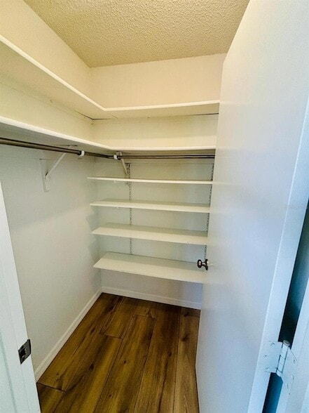 Building Photo - 9467 Montello Dr