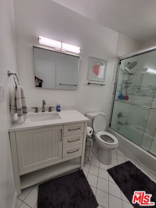 Building Photo - 450 Rexford Dr