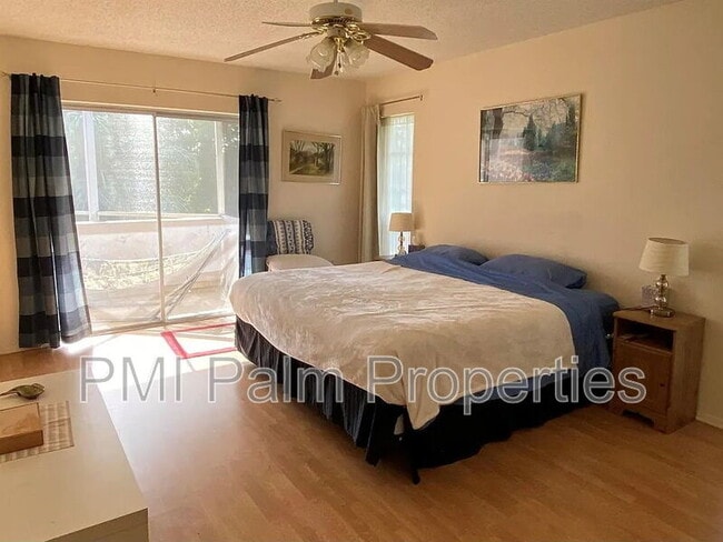 Building Photo - 7 Greenway Village N