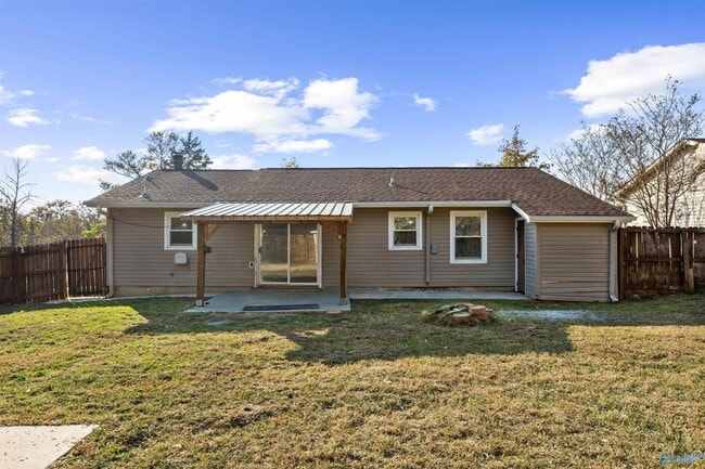 Building Photo - 13935 SW Wyandotte Dr