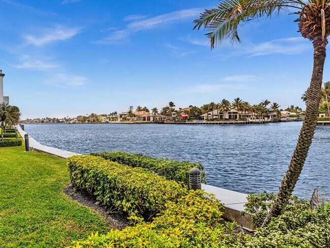 Building Photo - 3100 S Ocean Blvd