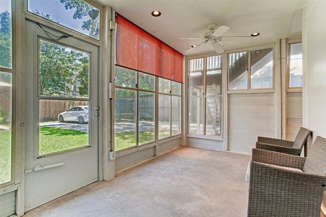 Building Photo - 2417 Huldy St