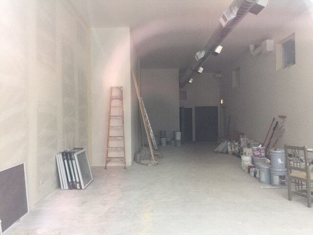 Interior Photo - 2489-2501 N Milwaukee Ave
