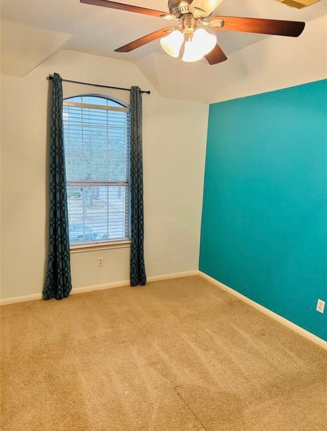 Building Photo - 9539 Still Cove Ln