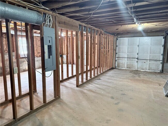 Building Photo - 40 Salem Ridge