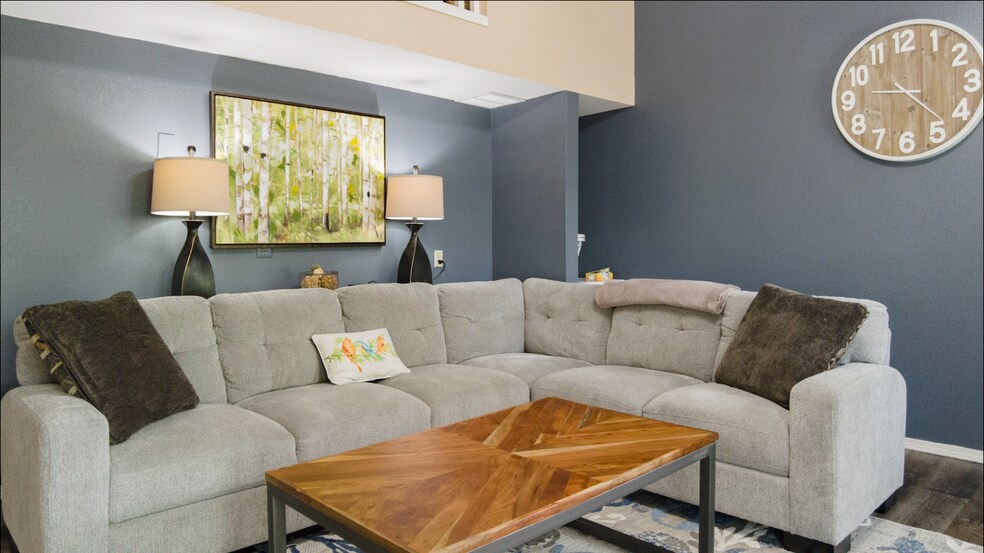 Building Photo - 420 Fall Creek Dr