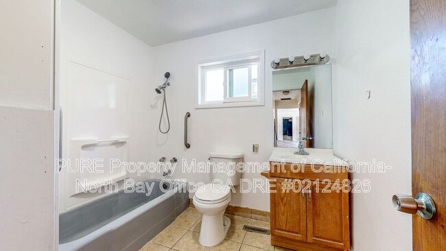 Building Photo - 791 Dutton Ave