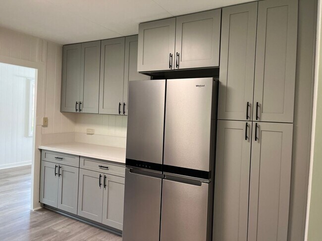 Building Photo - R1181ach