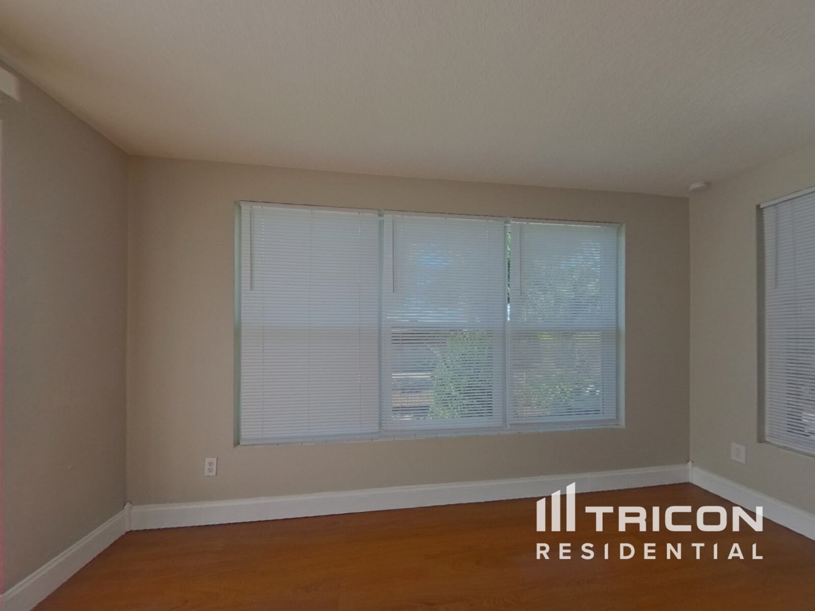 Building Photo - 1184 Robmar Rd