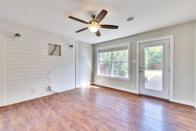 Building Photo - 3317 Dalton St