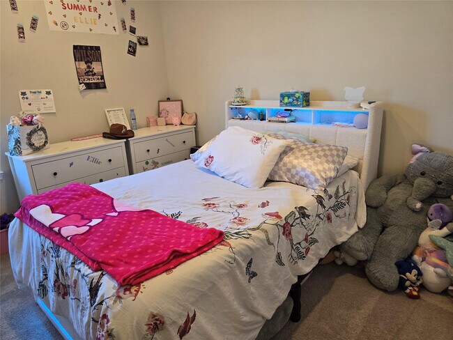 Building Photo - 19206 Rolling Acrs Rd