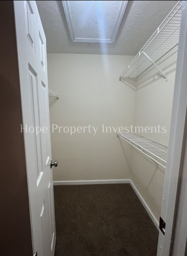 Building Photo - 370 Widgeon Dr