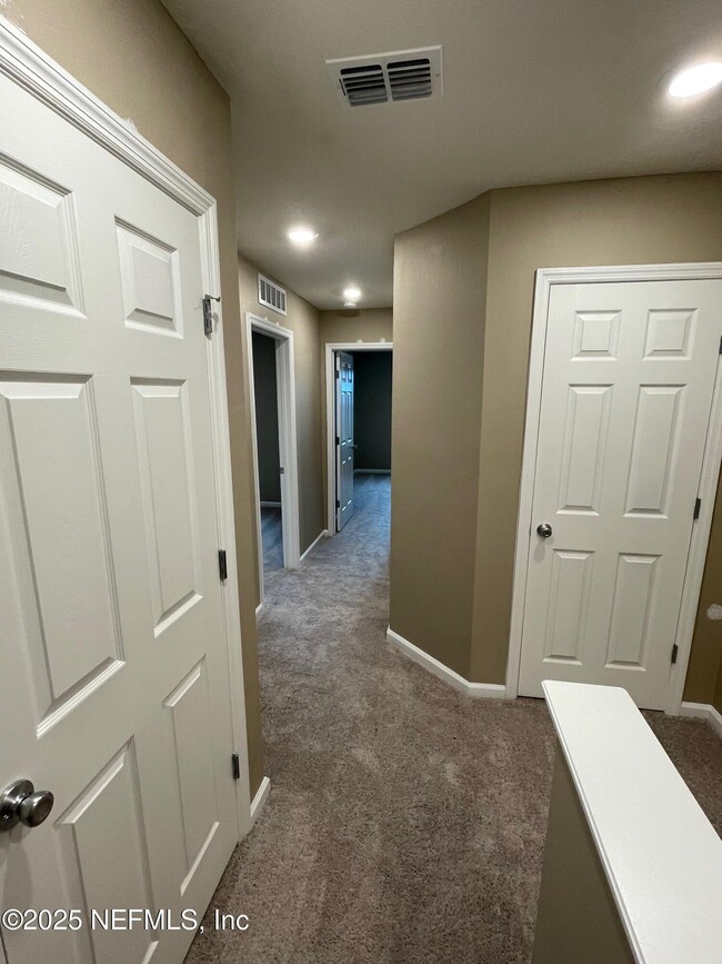 Building Photo - 99 Great Star Ct