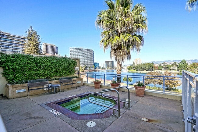 Building Photo - 1 Lakeside Dr