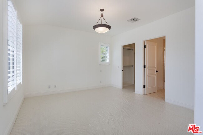 Building Photo - 763 Patterson Pl