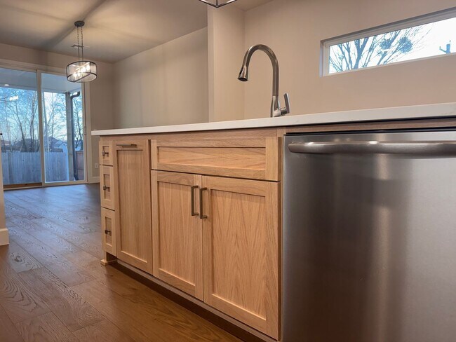 Building Photo - One Month Rent Free - 4 bedrooms - 3 full baths - Brand New