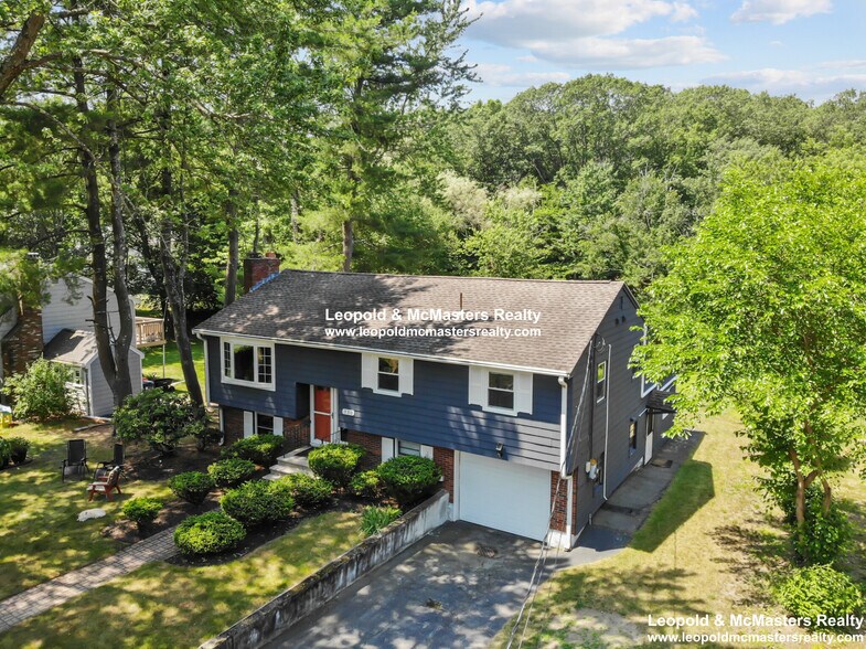 Building Photo - 330 Swains Pond Ave