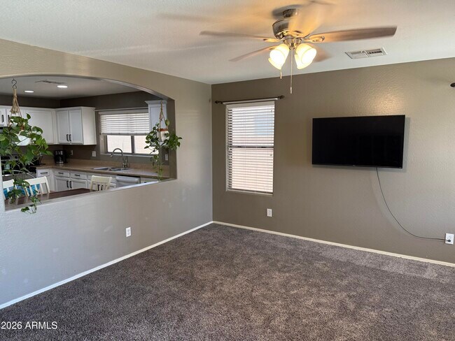 Building Photo - 5943 S 248th Dr