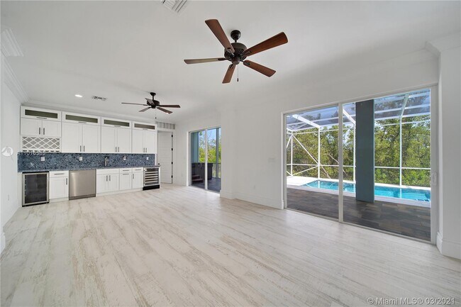 Building Photo - 2 Flamingo Hammock Rd