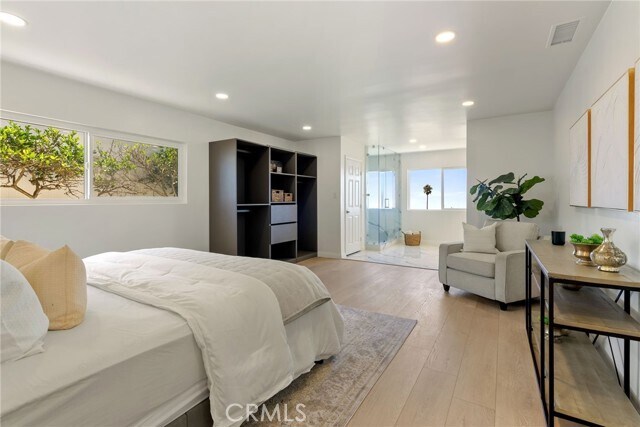 Building Photo - 2967 Alta Laguna Blvd