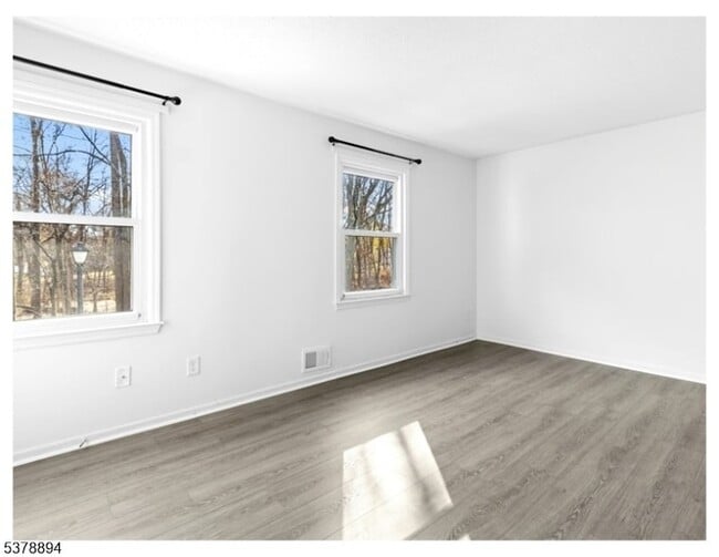 Building Photo - 22 Maddaket Ct