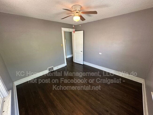 Building Photo - 5105 Walnut St