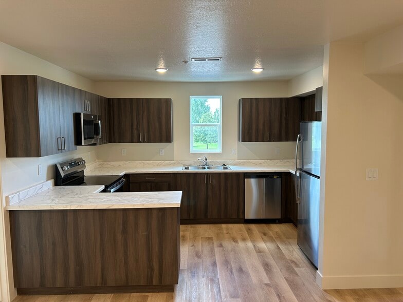 Building Photo - 534 W 1045 N