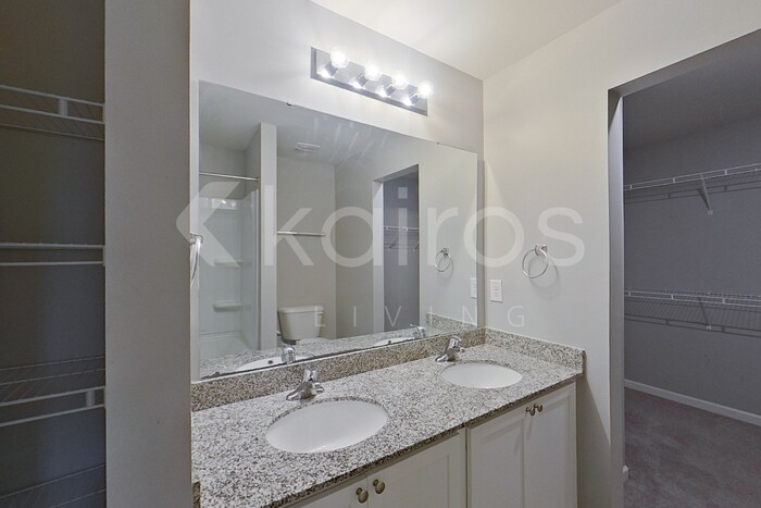 Building Photo - 3917 Miller Dr