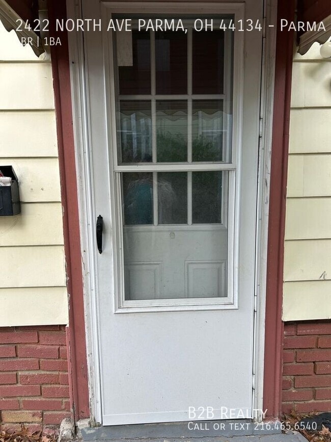 Building Photo - 2422 North Ave