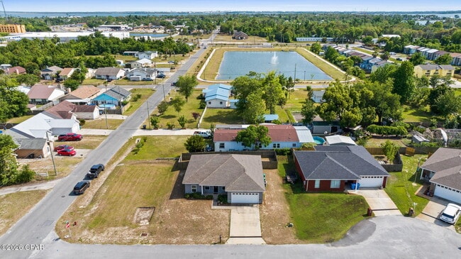Building Photo - 5206 Robins Ct
