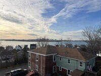 Building Photo - 49R Siren St