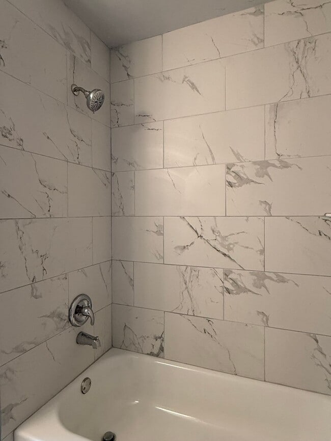 Building Photo - Charming 3-Bed Home in Peaceful Aston Neighborhood