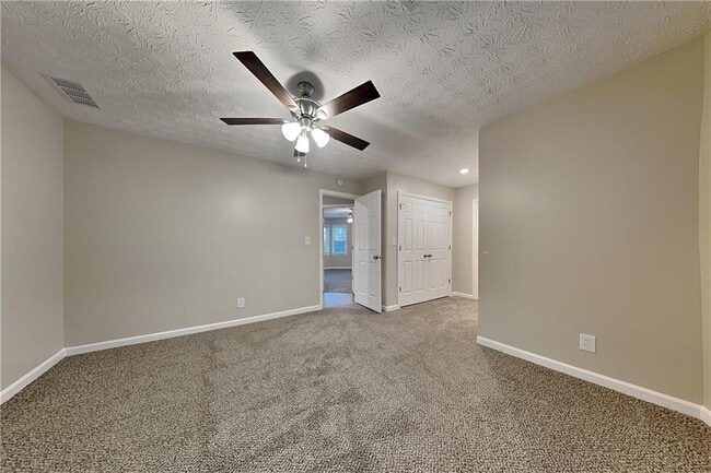 Building Photo - 3720 Ted's Cove