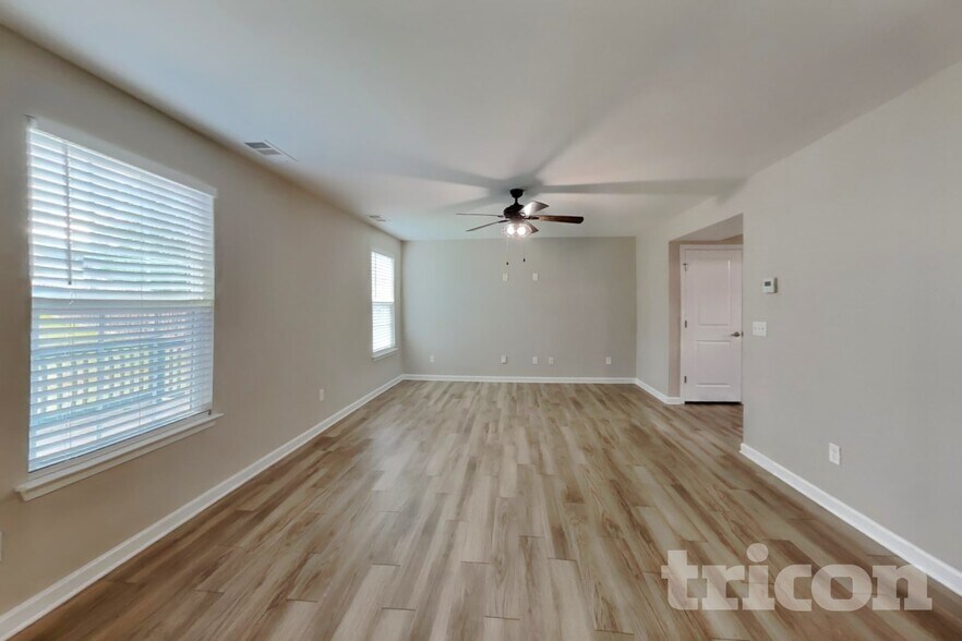 Building Photo - 2902 Cherry Point Ln