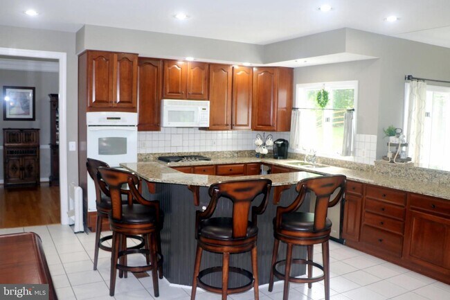Building Photo - 9700 Braided Mane Ct