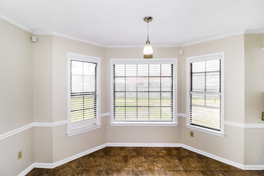 Building Photo - 4055 Delgate Cove
