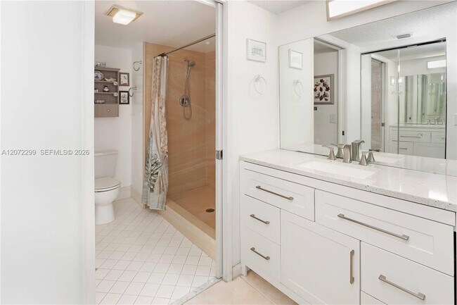 Building Photo - 850 SW 138th Ave