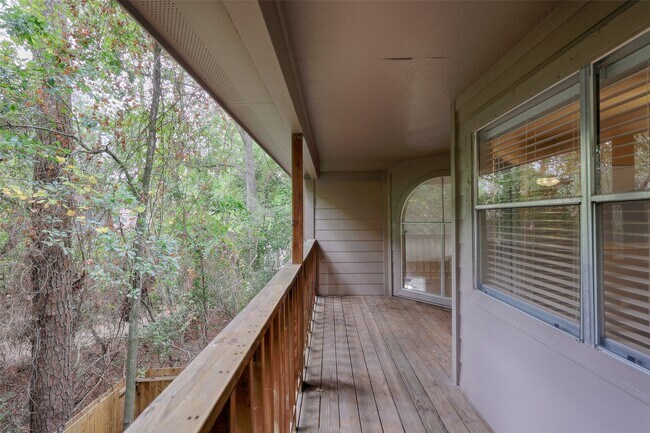 Building Photo - 10 Hancock St