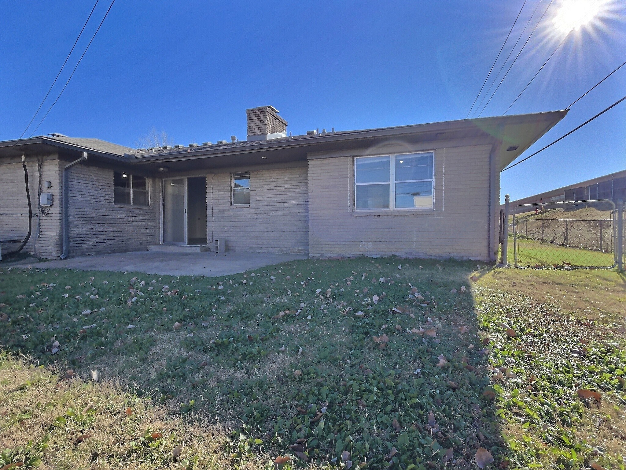 Building Photo - 5115 E 17th St