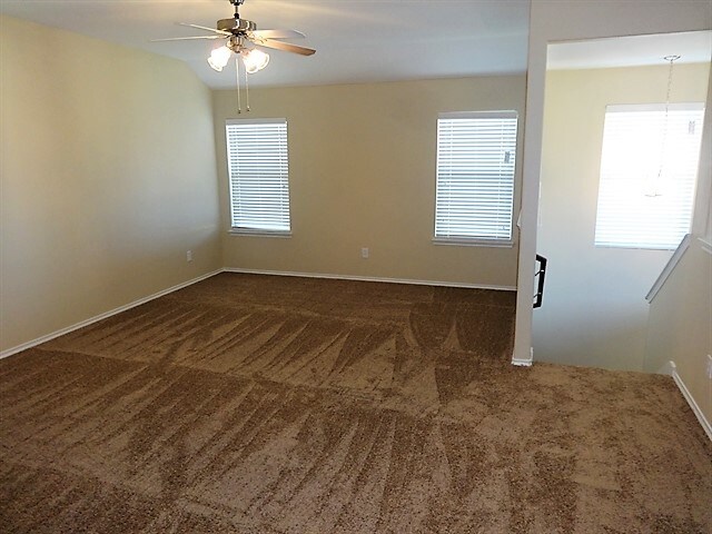 Building Photo - 2026 Wellington Pt