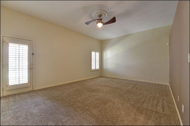 Building Photo - Available to view!