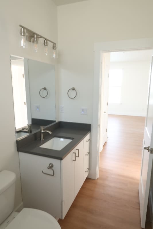 Building Photo - 12929 SE Ridgecrest Rd