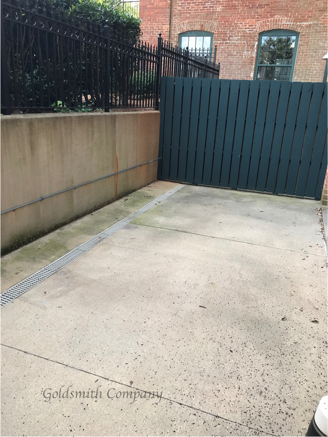 Building Photo - Spacious 1-Bed Condo in Downtown Greenville"