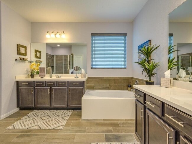 Building Photo - 2125 Sauterne Dr